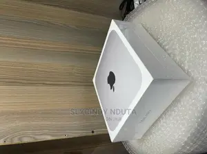 New Desktop Computer Apple Mac Mini 8GB Intel SSD 256GB