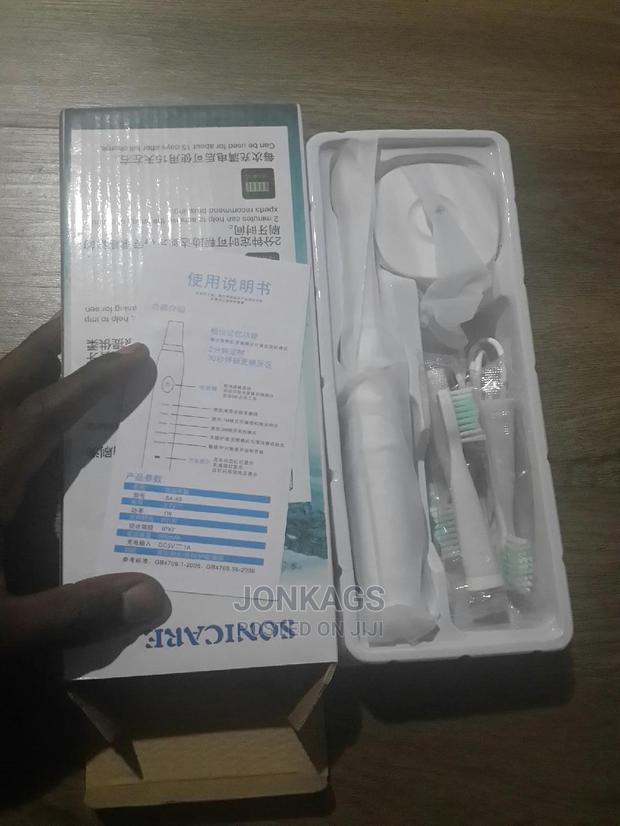 Rechargeable Electric Toothbrush - thumbnail 11