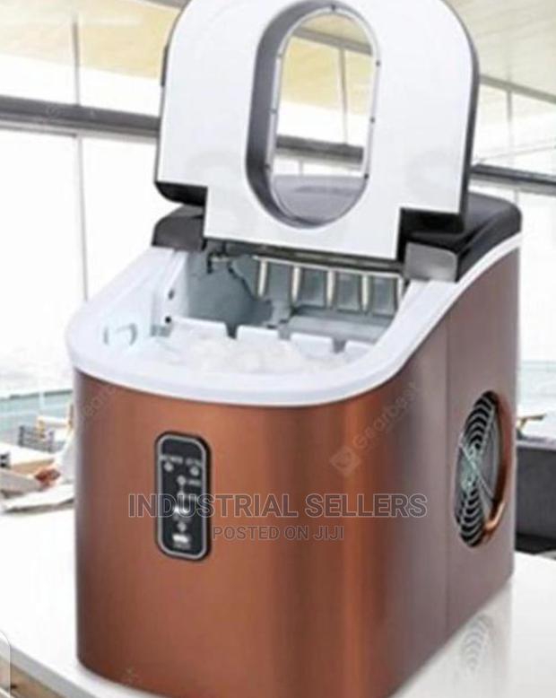 High Quality Ice Cube Maker - main view