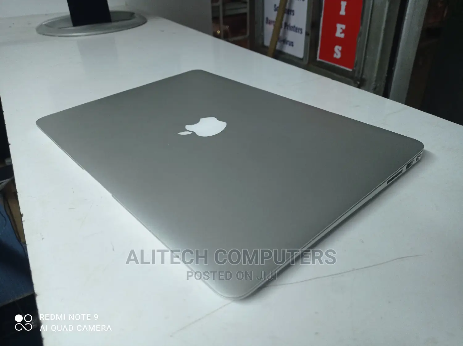 Laptop Apple MacBook Air 4GB Intel Core I5 SSD 250GB