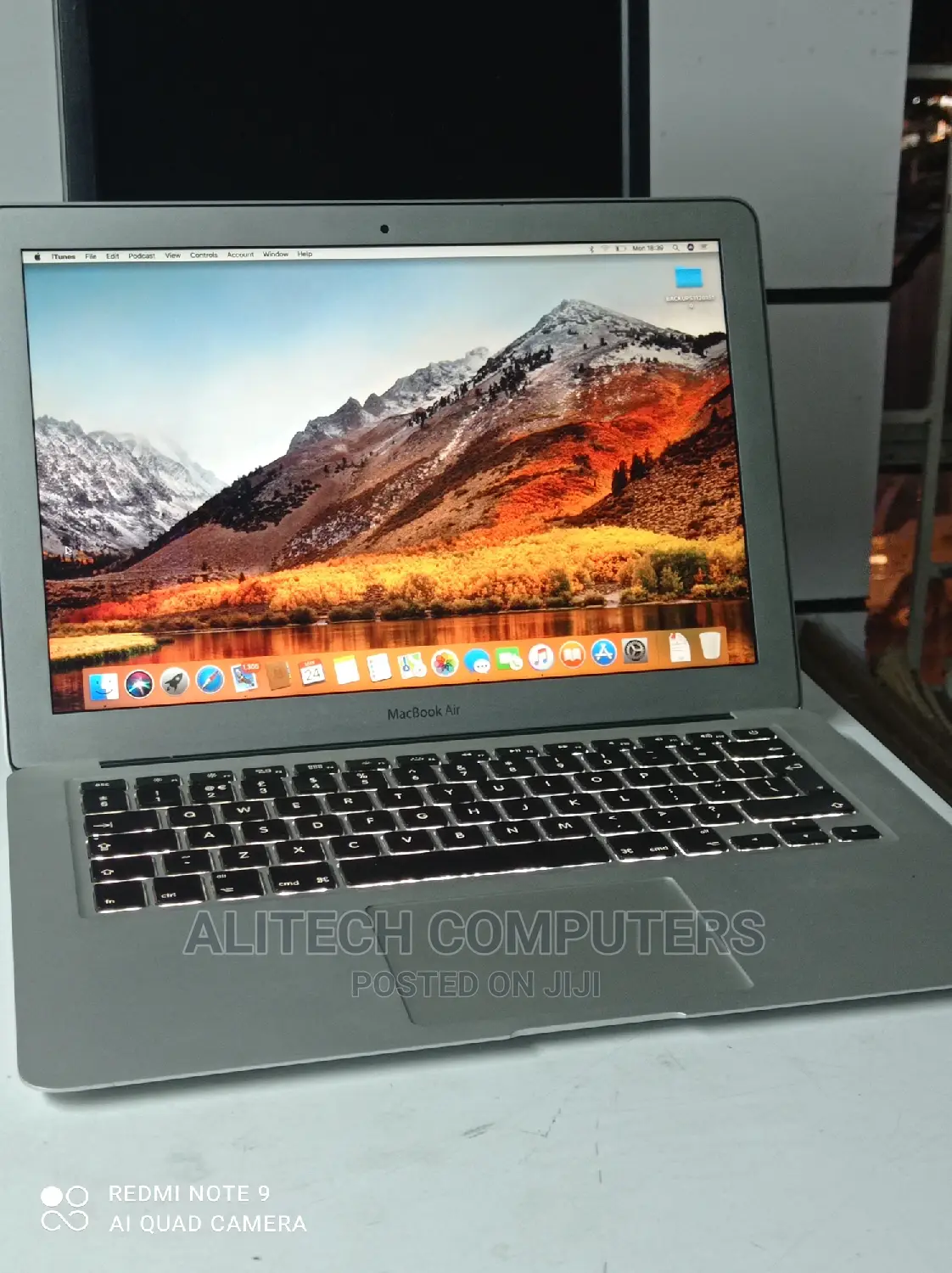 Laptop Apple MacBook Air 4GB Intel Core I5 SSD 250GB