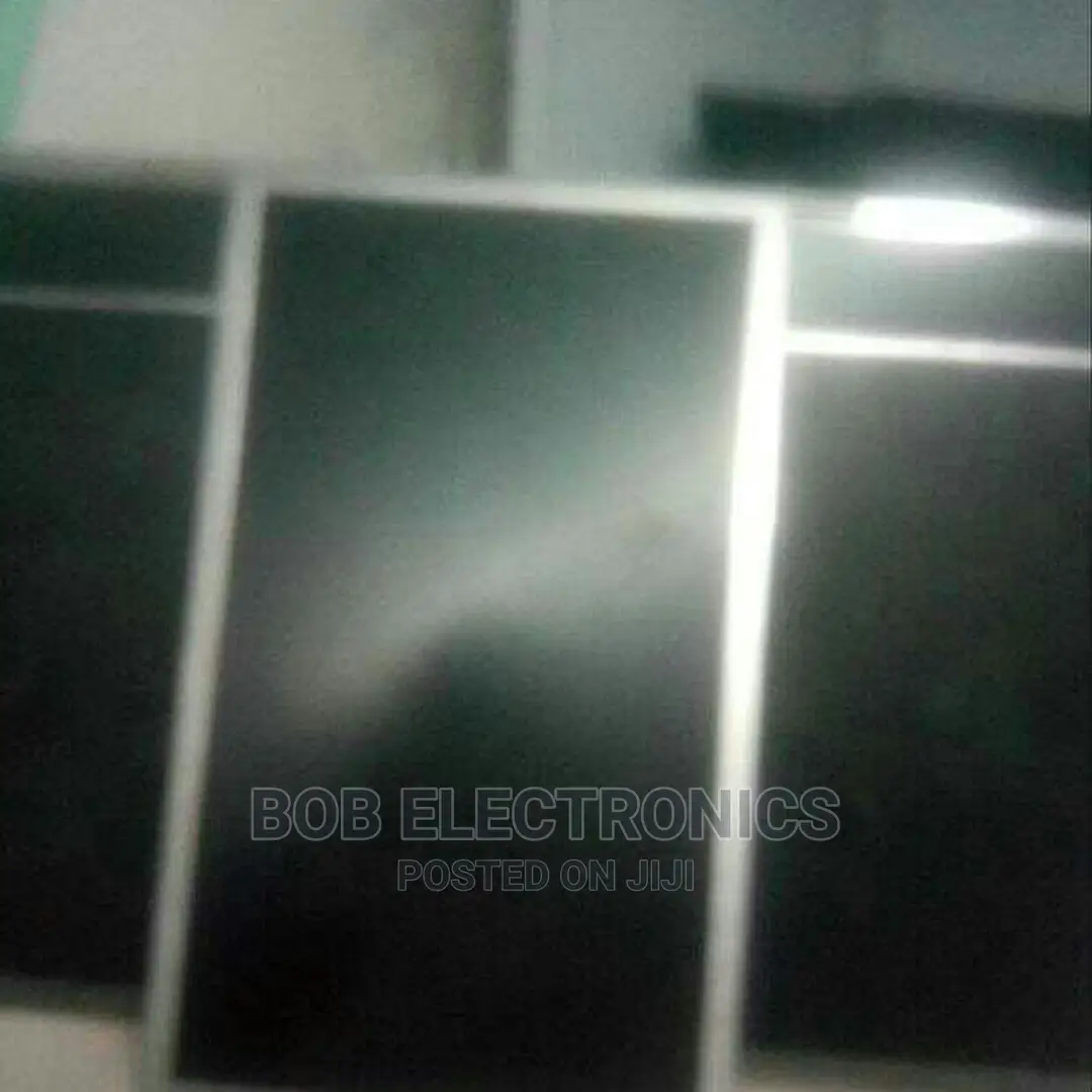 HP 820 Laptop Screens