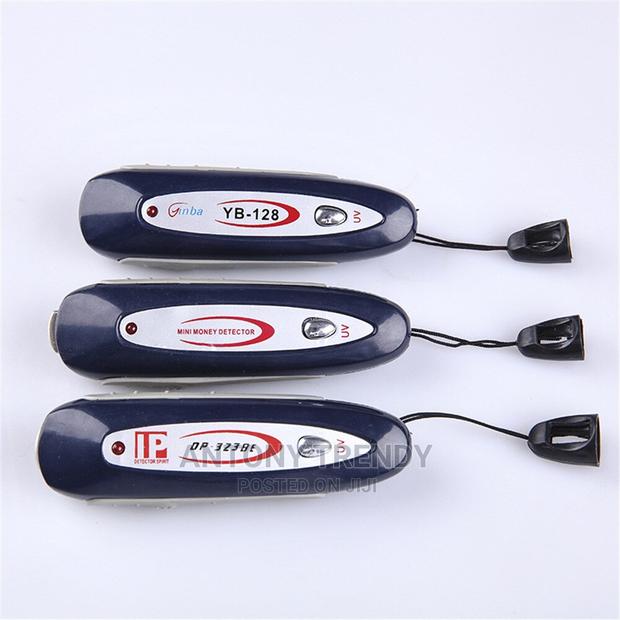 2 In 1 Mini Fake Money Detector - thumbnail 2