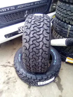 275/55 R 20 Yusta Tyre Made in China Allterrain Nylon