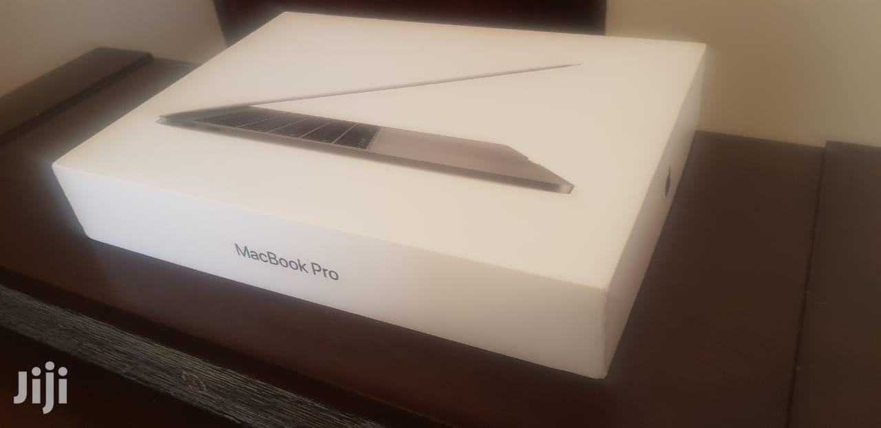 Macbook Pro A1708 - 13.3" 128GB SSD 8GB RAM 