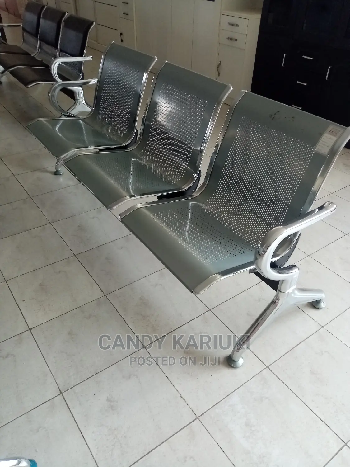 Non Padded Waiting Chair