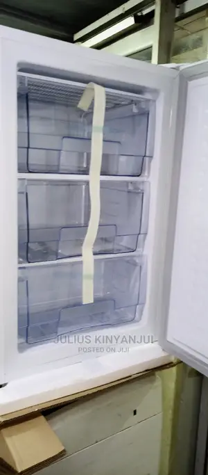 Upright Freezer 100L