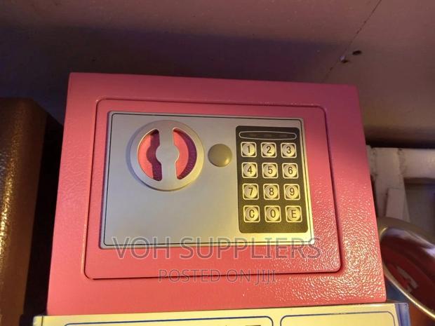 Half by Half Money Safe Box - main view