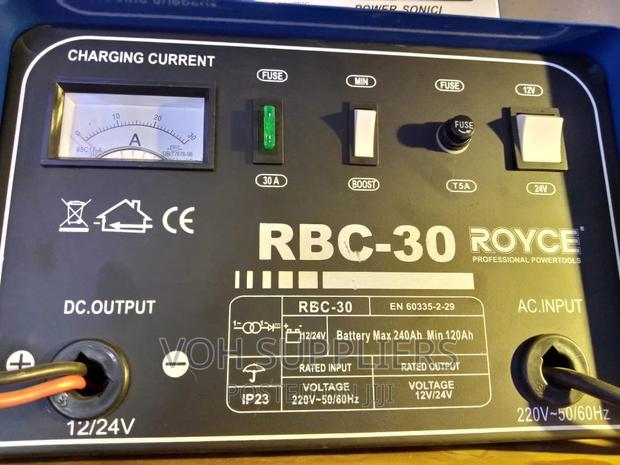 High Performance Battery Charger - thumbnail 2