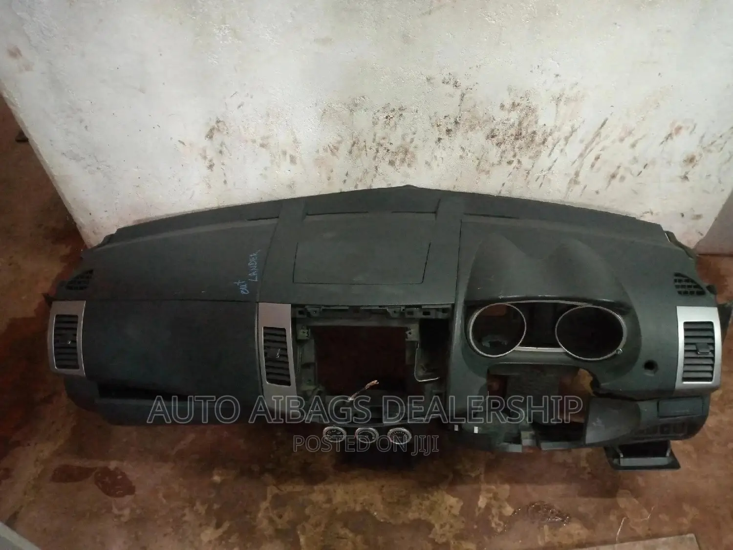Dashboard for Mitsubishi Outlander Complete