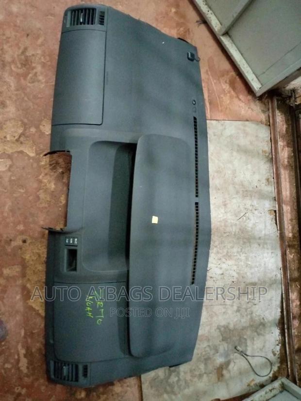 Dashboard Toyota Noah New Shape, Whole Compartment. - thumbnail 2