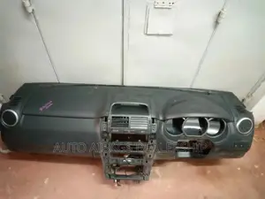 Suzuki Escudo Dashboard Compartment.