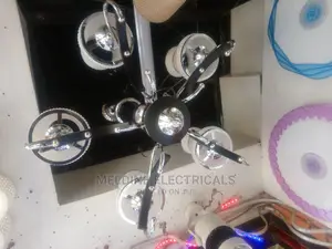 5 Arms Chandarias