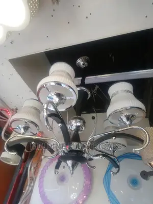 5 Arms Chandarias
