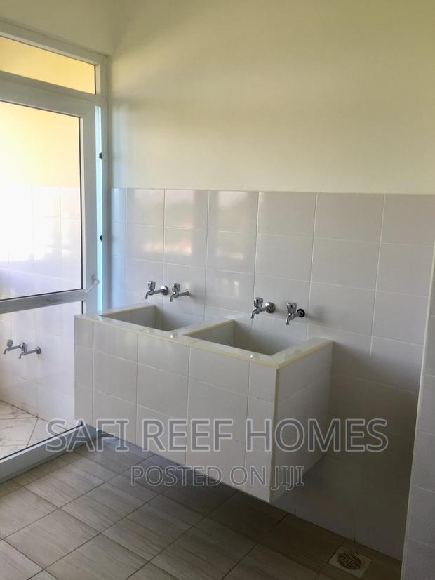 Magnificent 3 Bedroom for Sale in Beautiful Side Mtwapa - thumbnail 9