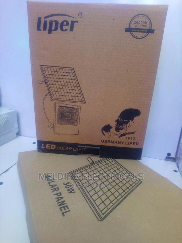 30watts LED Solar Floodlight - thumbnail 2