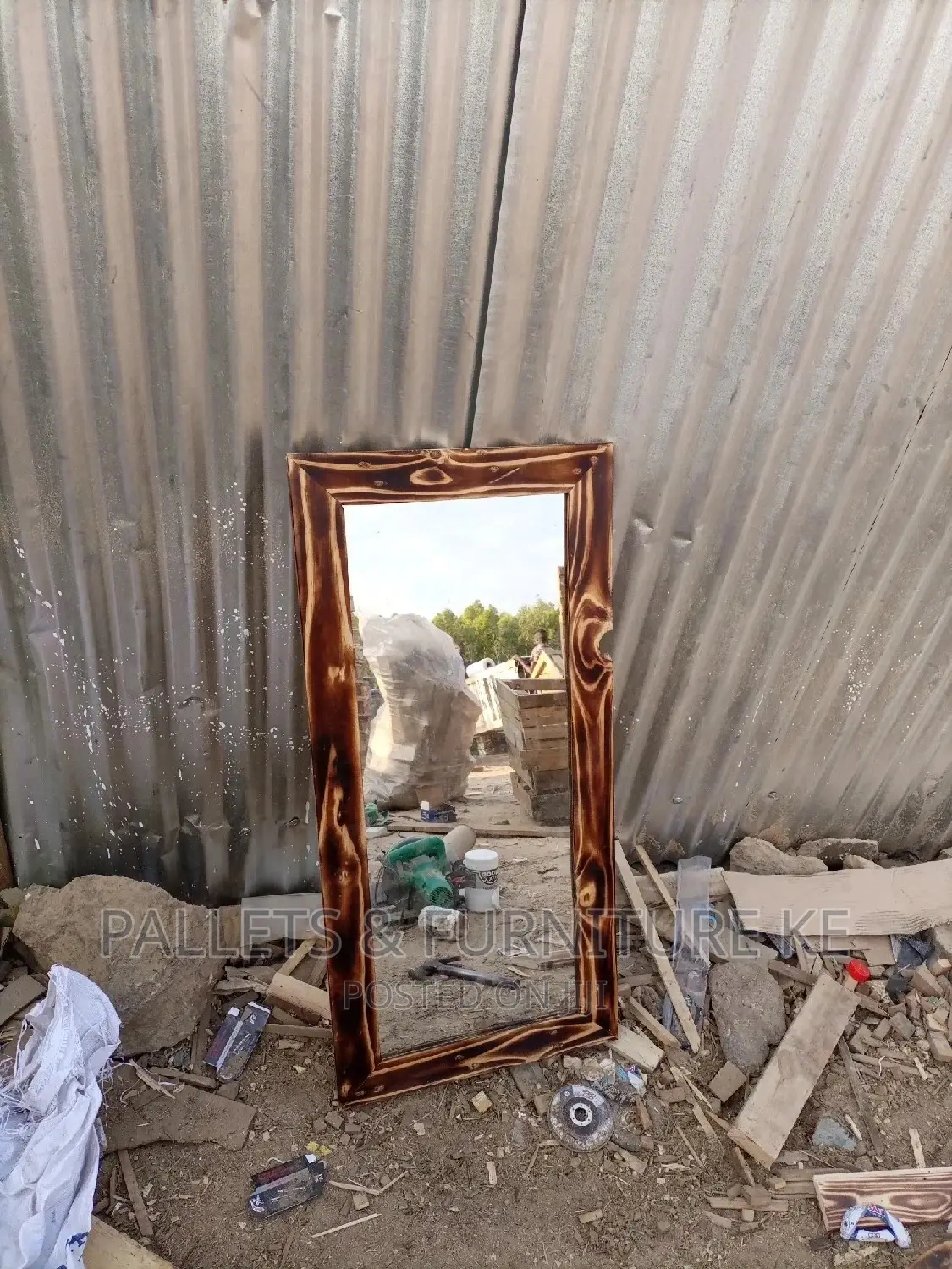 Pallet Dressing Mirror