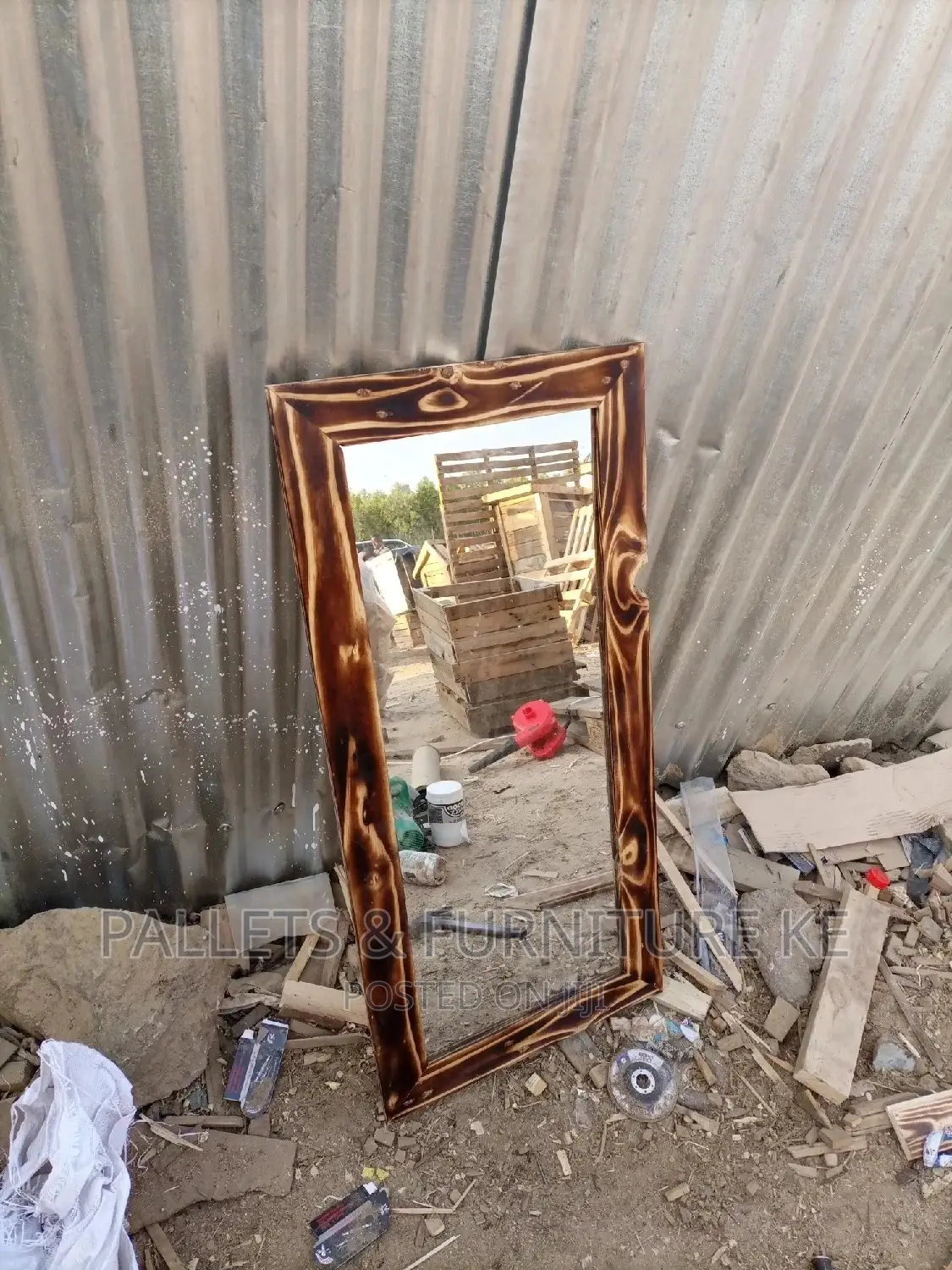 Pallet Dressing Mirror