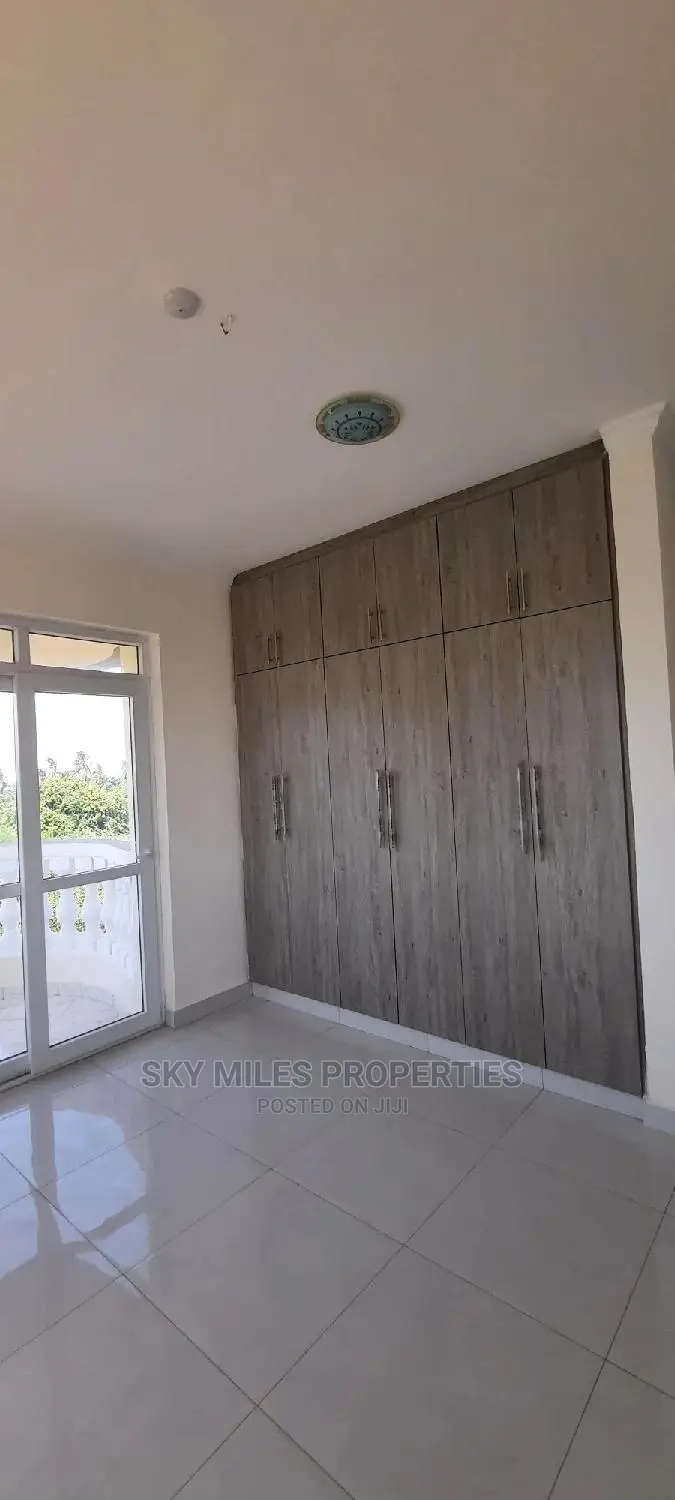 3bdrm Apartment in Mtwapa for Sale