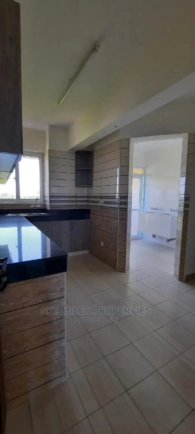 3bdrm Apartment in Mtwapa for Sale