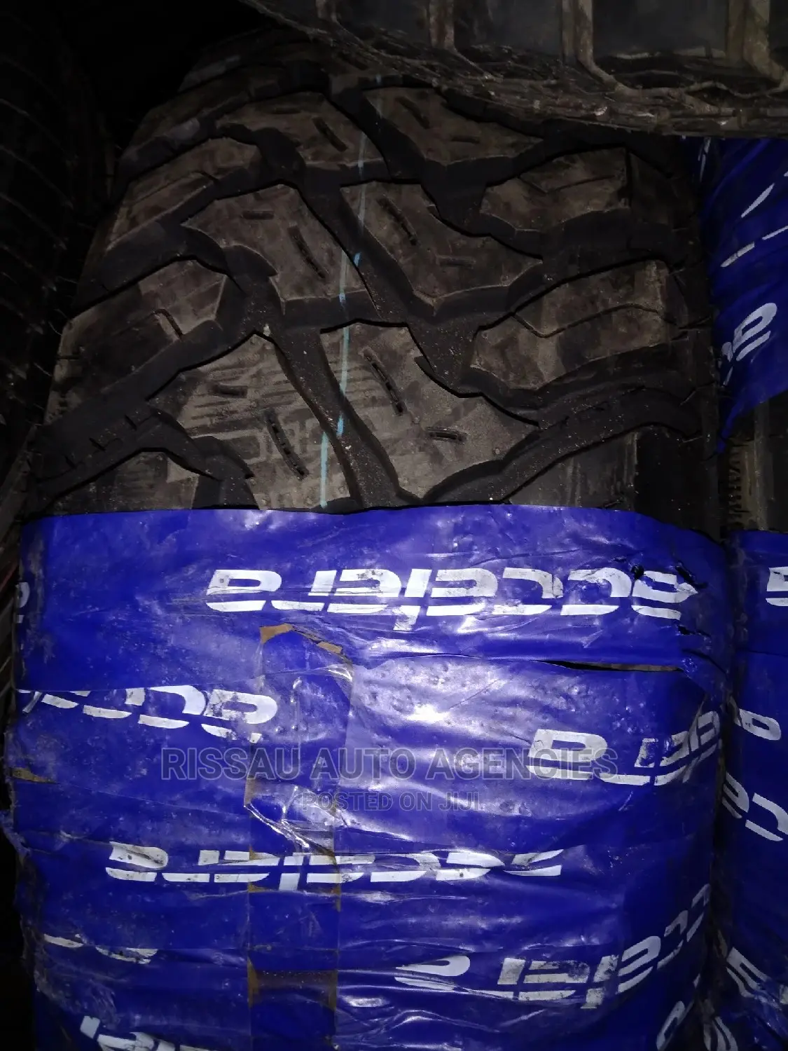 285/70 R 17 Accelera MT Tyres Made in Indonesia.