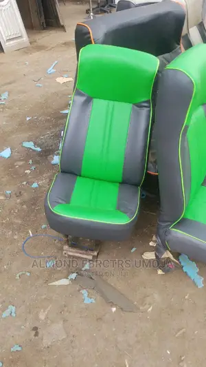 Vannet Seats Making Umoja