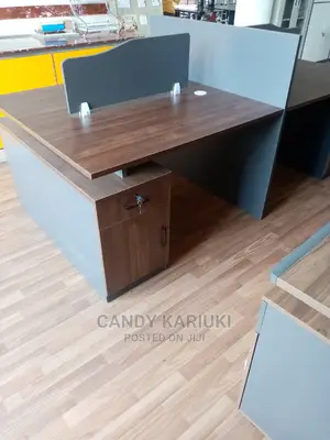 Spacious 4 Way Workstation