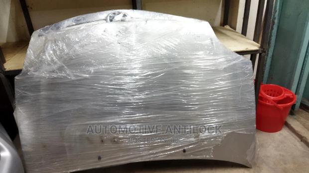 Nze 2002 Bonnet