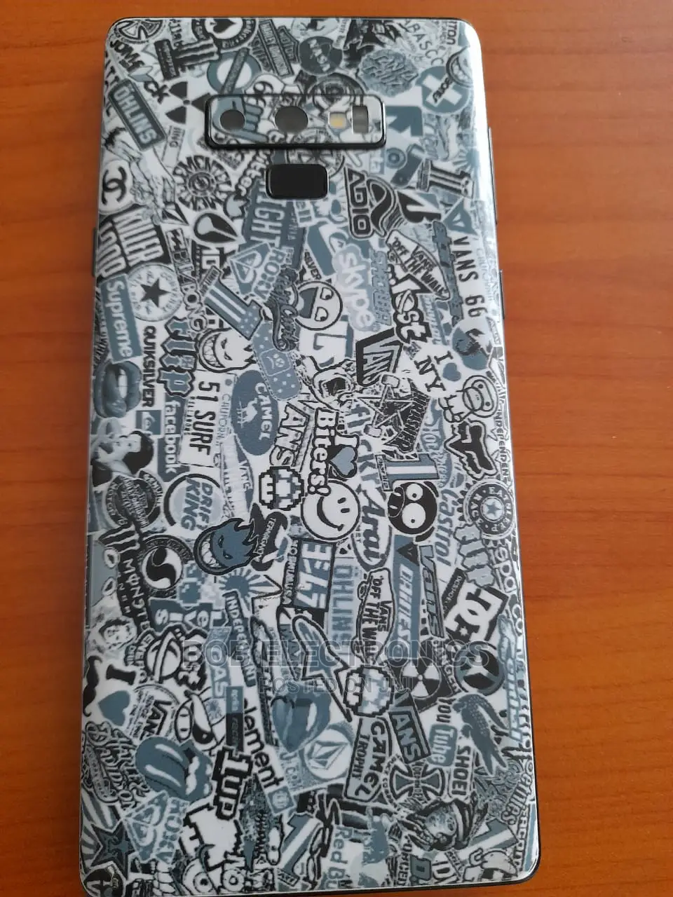 iPhone Screens Available