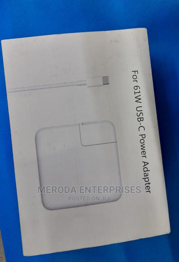 16w Usb-C Power Adapter - thumbnail 3