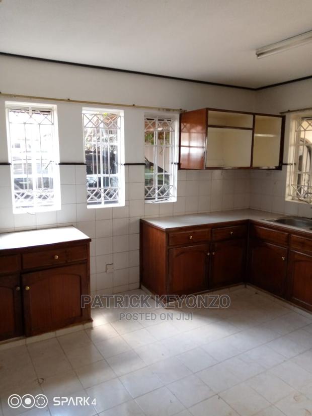4bdrm Maisonette in Eregi Court, Parklands/Highridge for Rent - thumbnail 3