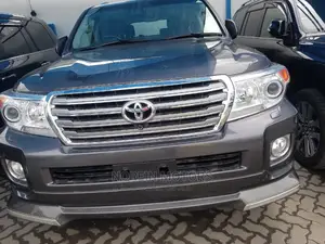 Toyota Land Cruiser 2016 Gray