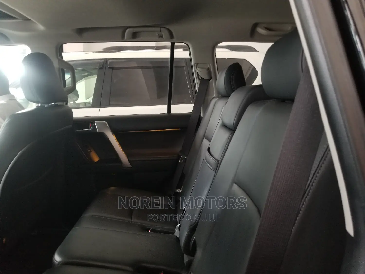 Toyota Land Cruiser Prado 2016 Black