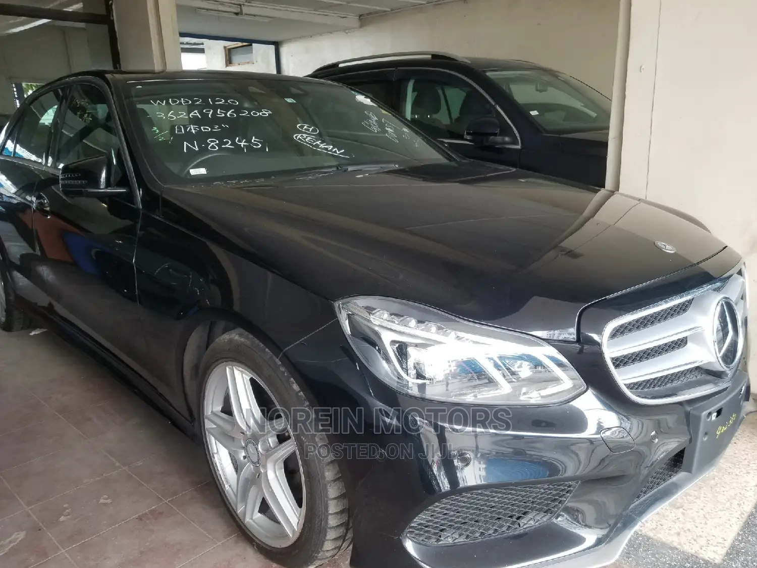 Mercedes-Benz E250 2015 Black