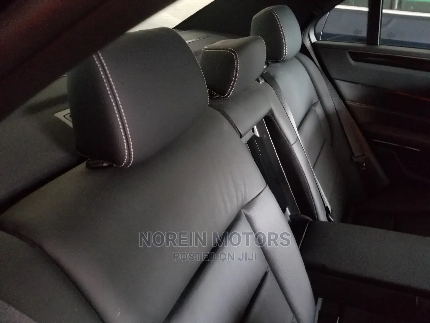Mercedes-Benz E250 2015 Black