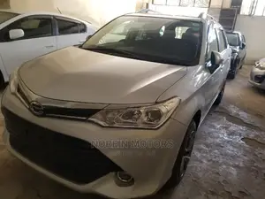 Toyota Fielder 2016 Silver