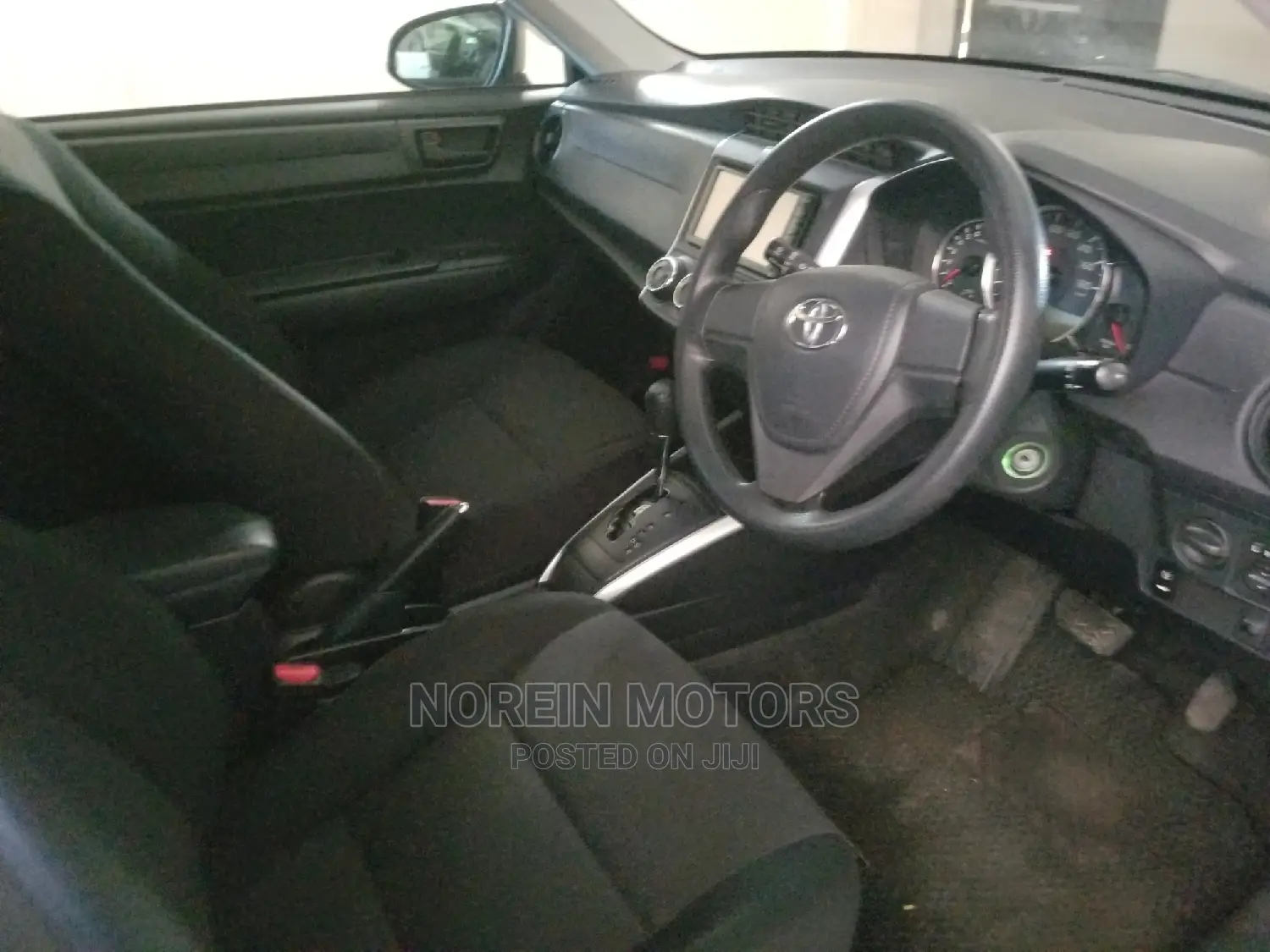 Toyota Fielder 2016 Silver