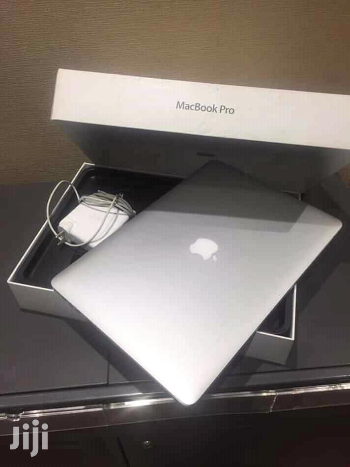 Apple MacBook Pro Core i5 500GB HDD 8GB Ram