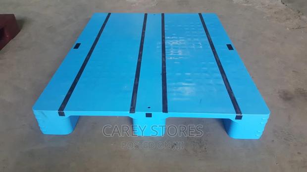 Plastic Pallets - thumbnail 3
