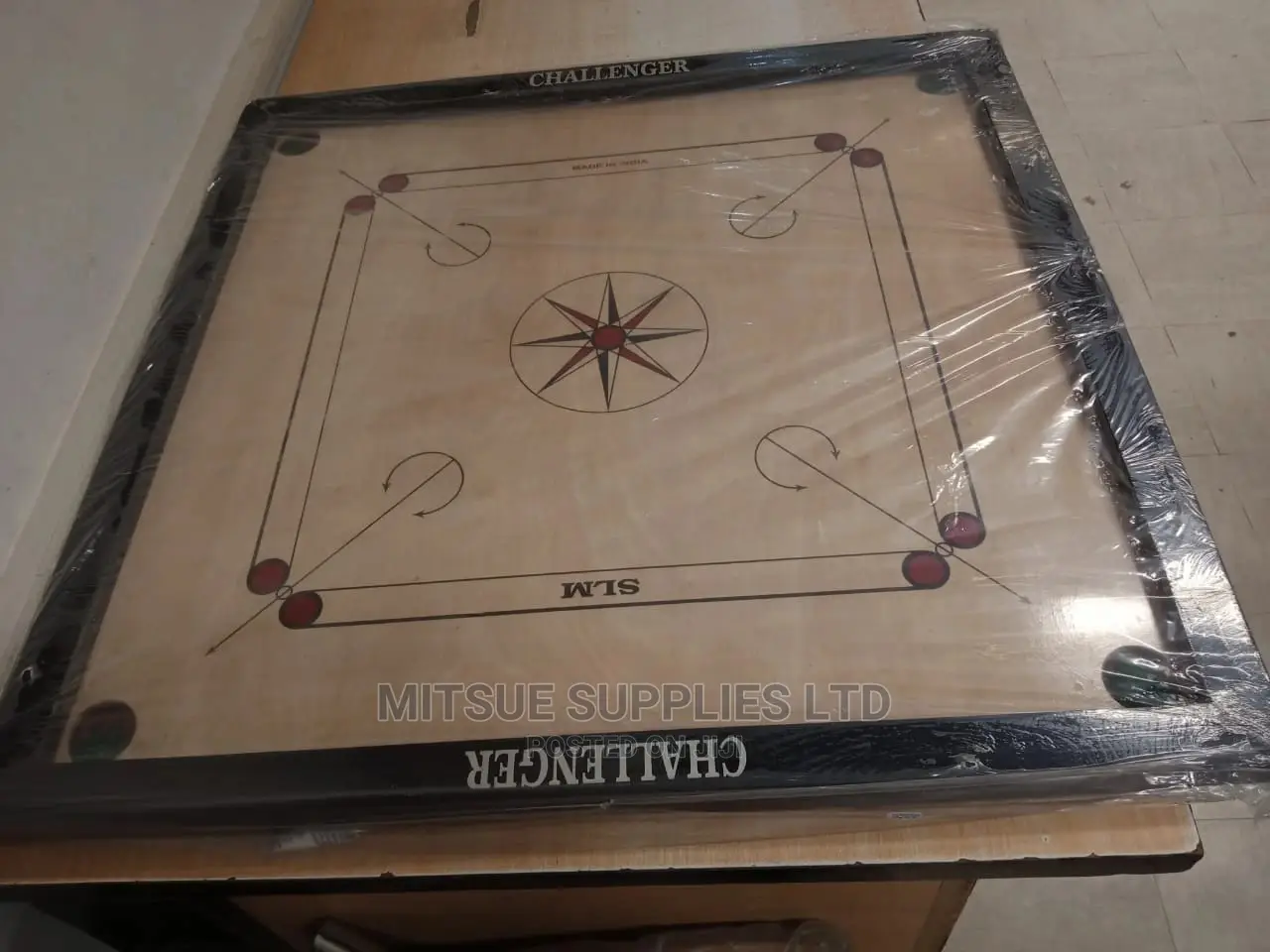 Carrom Board Complete - Imported 11⁄2" Border 33x33"