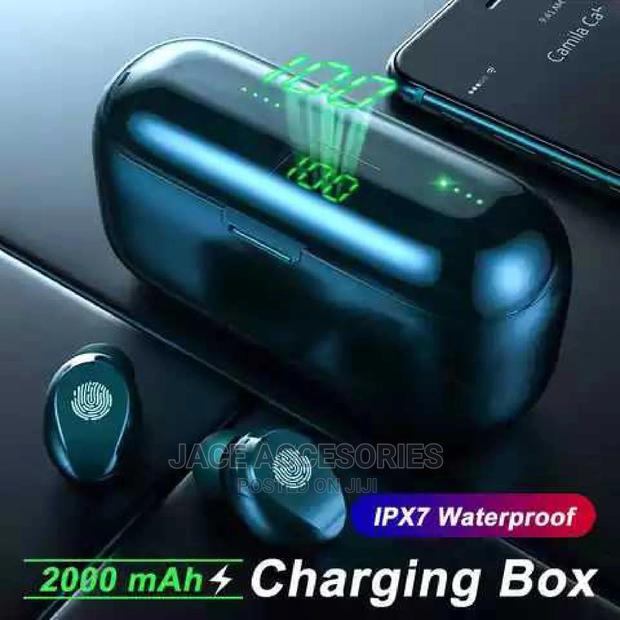 F9 Bluetooth Earbuds - main view