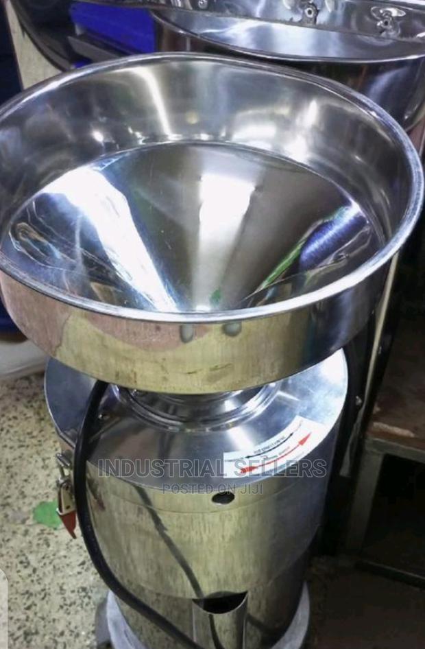 Easy Use Peanut Butter Grinder - main view