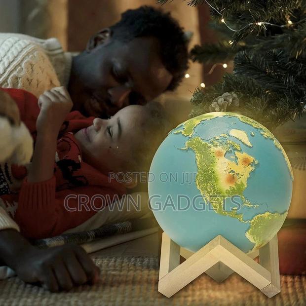 Manual Moon Lamp Circuit With Sensor Touch - main view