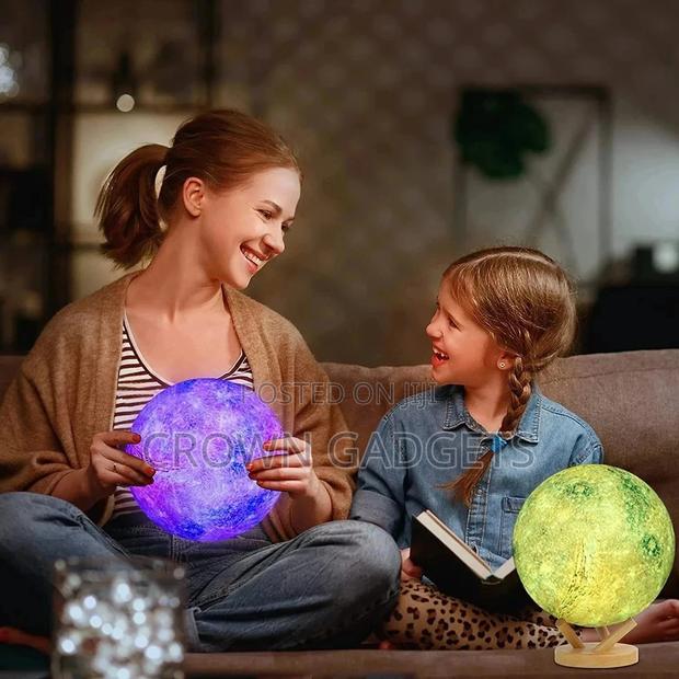 Smart Moon Lamp