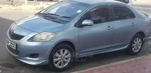 Toyota Belta 2011 Blue