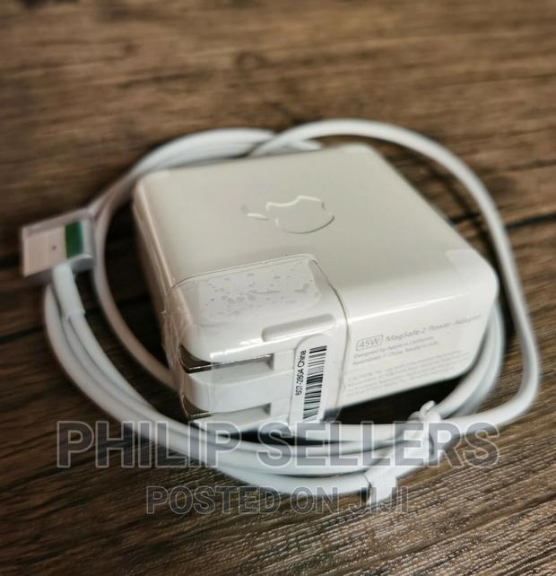 Apple Power Adapter Charger A1343 for Macbook Pr - main view