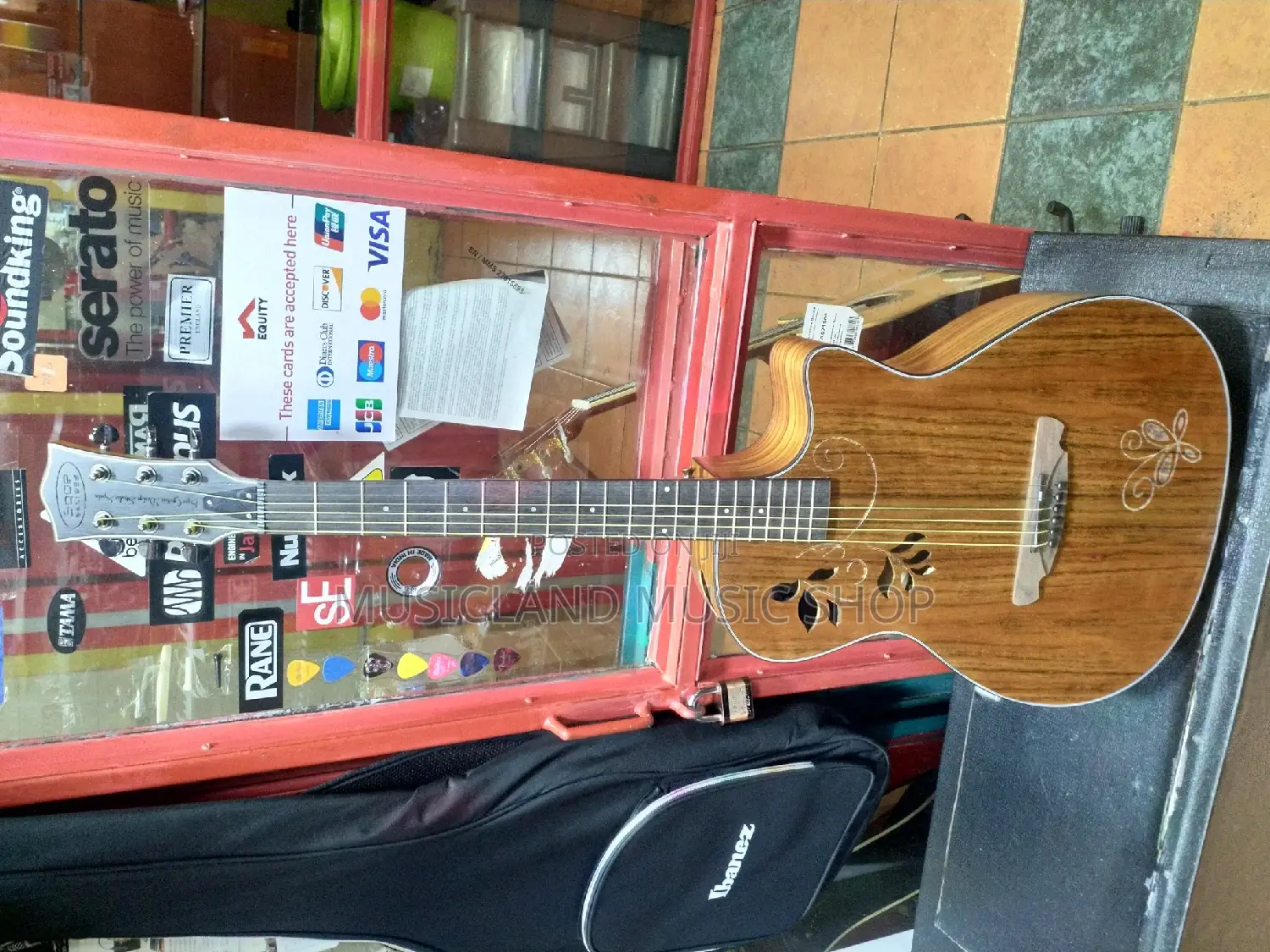 Sqoe Quality Guitar