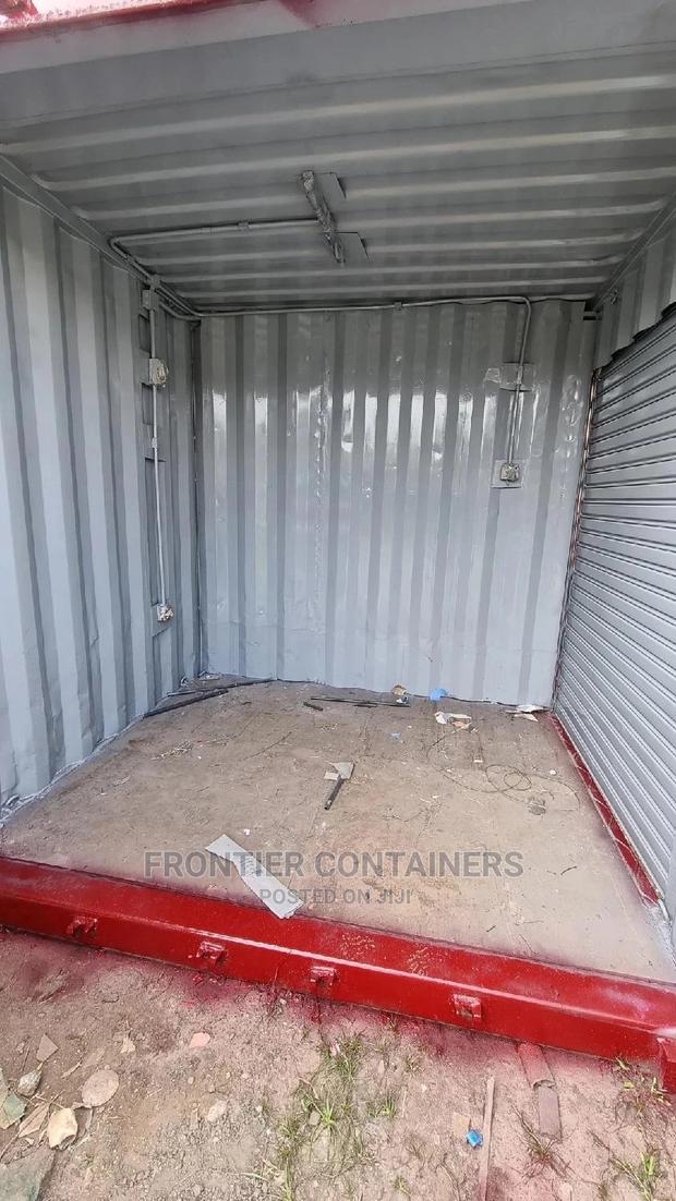 20ft Container Partitioned to 3 Stalls - thumbnail 3