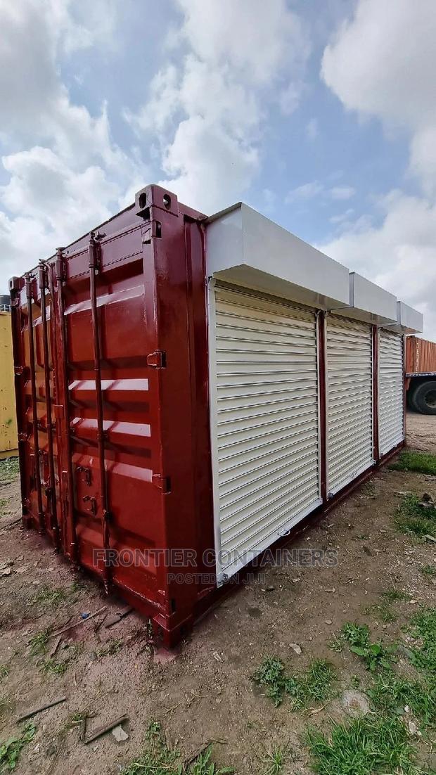 20ft Container Partitioned to 3 Stalls - thumbnail 4