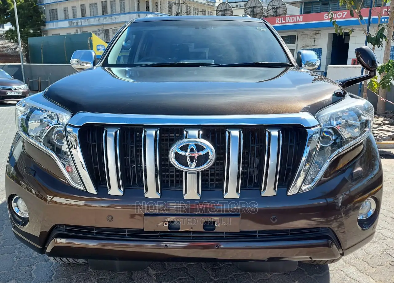 Toyota Land Cruiser Prado 2016 Brown